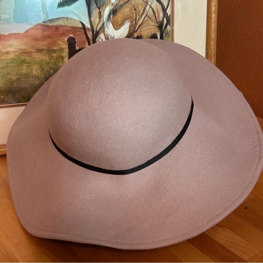 Topshop Felt Wool Lilac Hat Beekeeper Style